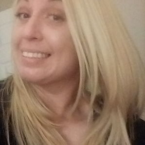 Meet your Posher, Lara